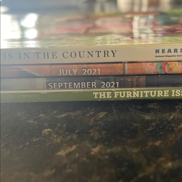 Magazine Collection - Picture 10 of 11